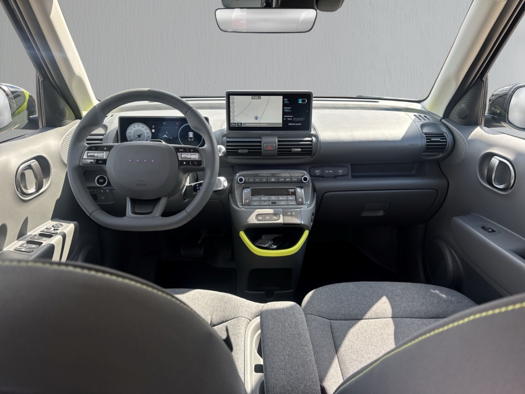 Fahrzeugabbildung Hyundai INSTER EV MY26 49kWh Cross Effizienz-P Navi Digitales Cockpit LED ACC Apple CarPlay