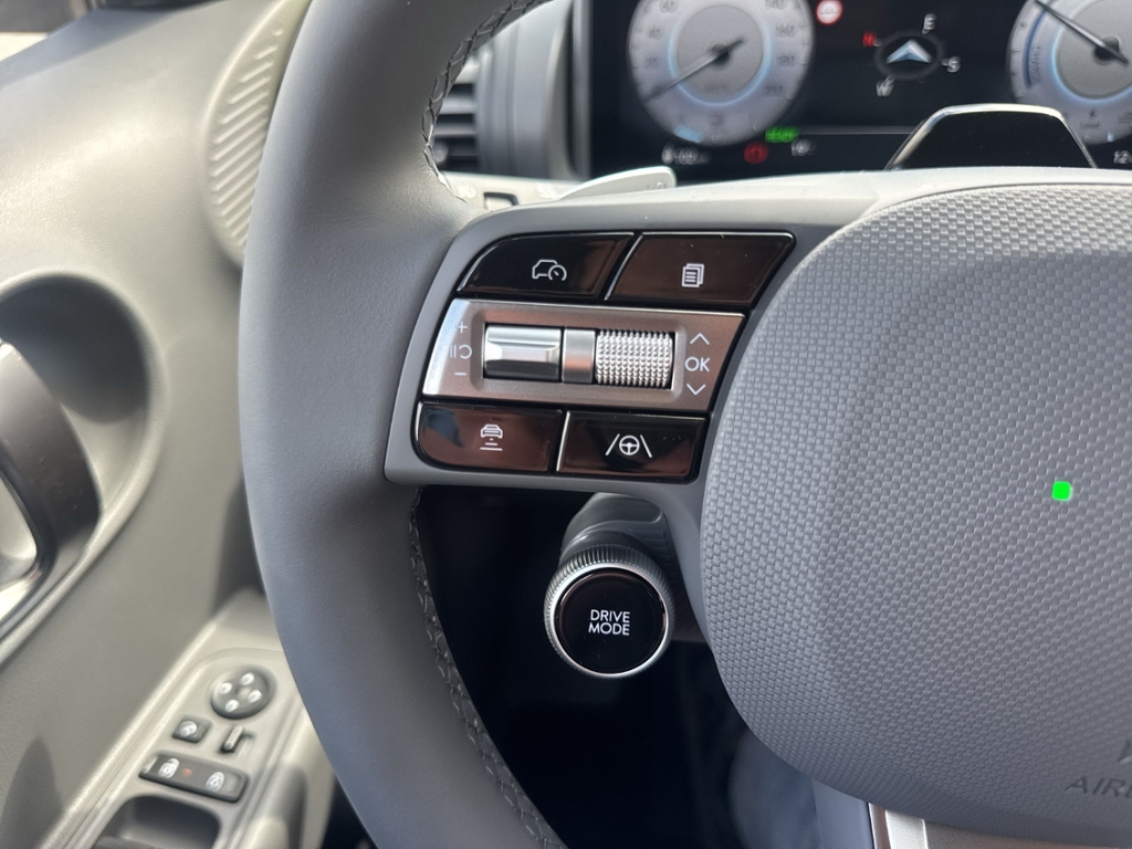 Fahrzeugabbildung Hyundai INSTER EV MY26 49kWh Cross Effizienz-P Navi Digitales Cockpit LED ACC Apple CarPlay