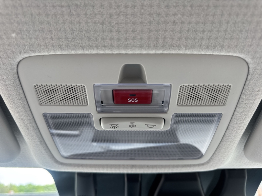 Fahrzeugabbildung Hyundai INSTER EV MY26 49kWh Cross Effizienz-P Navi Digitales Cockpit LED ACC Apple CarPlay