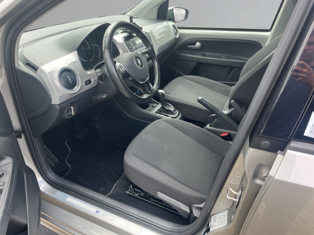 Fahrzeugabbildung Volkswagen up e-up! e-Style Plus Klimaauto CCS PDC GRA Kamera SHZ e-Sound
