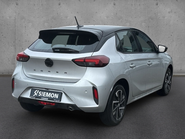 Fahrzeugabbildung Opel Corsa F GS AT Sitzheizung LED LM Kamera DIGICOCK