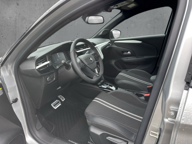 Fahrzeugabbildung Opel Corsa F GS AT Sitzheizung LED LM Kamera DIGICOCK