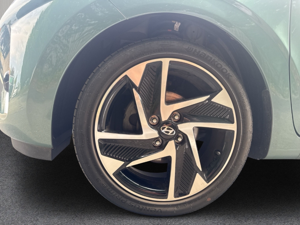 Fahrzeugabbildung Hyundai i10 Prime PDC LED digiCockPit Navi SHZ Klima