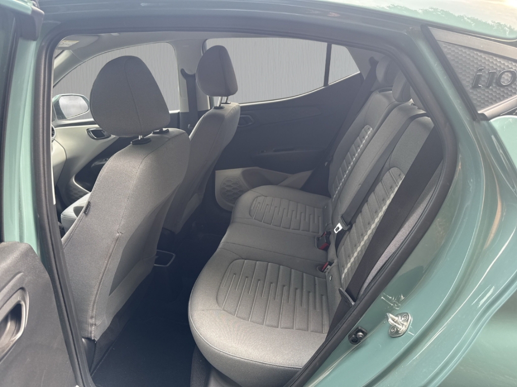 Fahrzeugabbildung Hyundai i10 Prime PDC LED digiCockPit Navi SHZ Klima