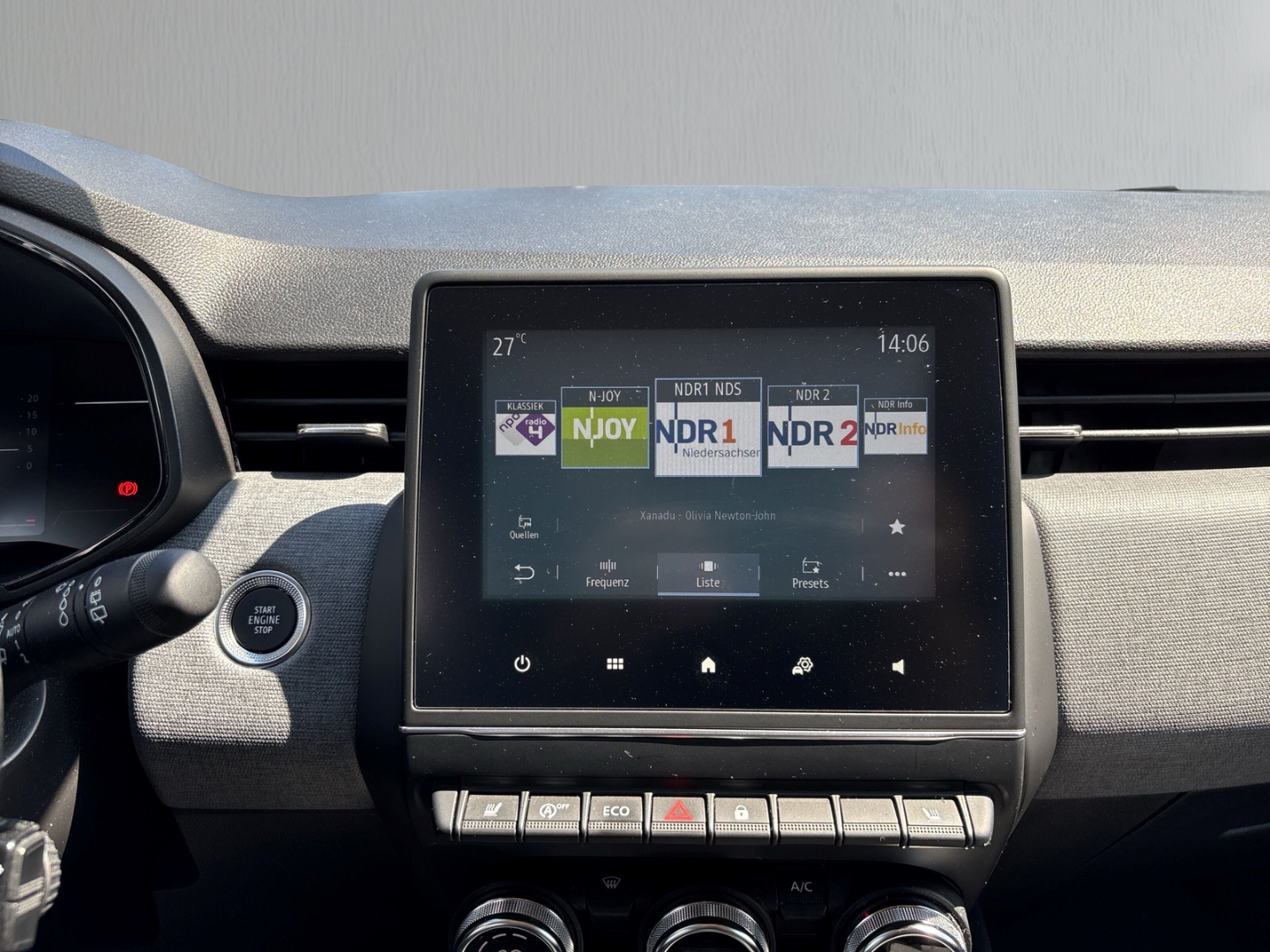 Fahrzeugabbildung Mitsubishi Colt 1.0B Turbo Plus RFK SHZ TEMP NAV LED