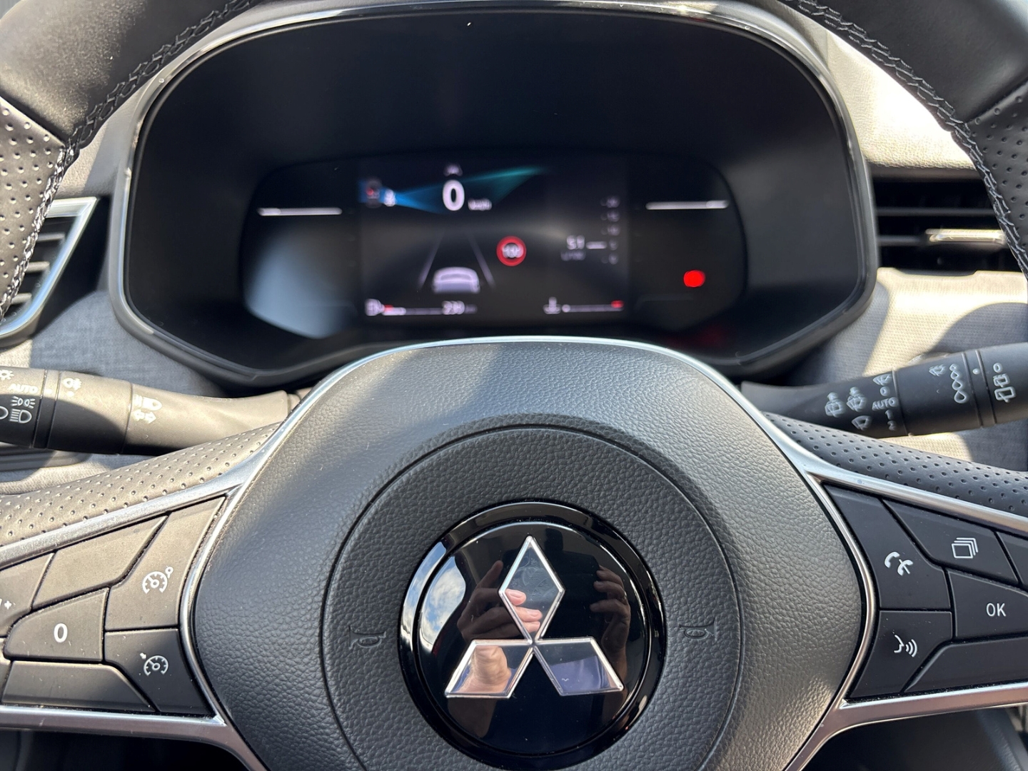 Fahrzeugabbildung Mitsubishi Colt 1.0B Turbo Plus RFK SHZ TEMP NAV LED