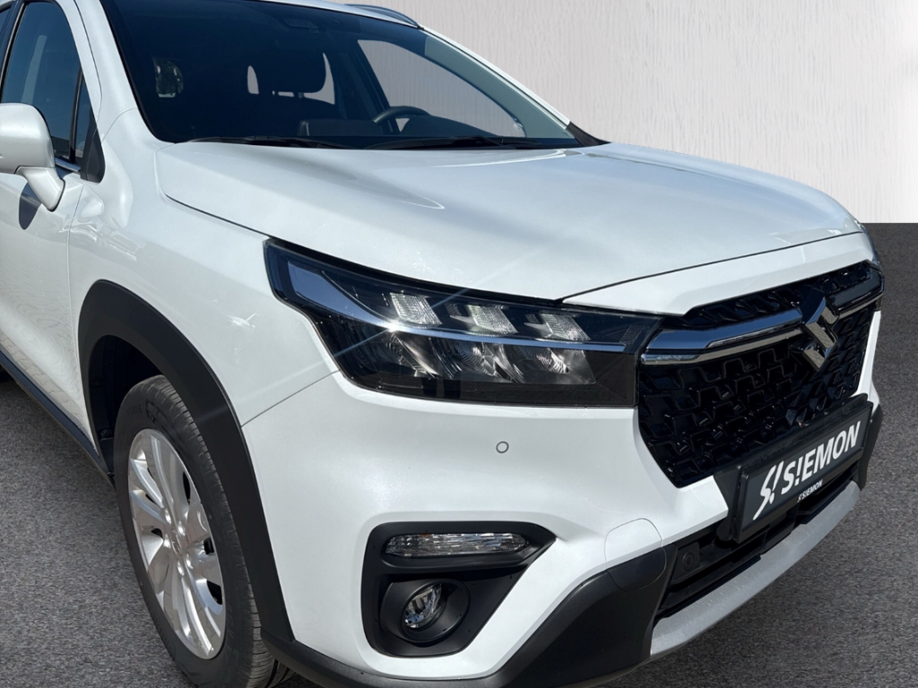 Fahrzeugabbildung Suzuki S-Cross 1.5 Dualjet Comfort LED SHZ ACC RFK Klimaautomatik