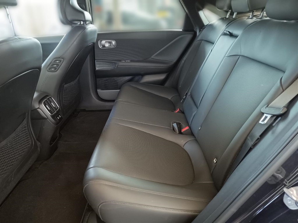 Fahrzeugabbildung Hyundai IONIQ 6 77,4kWh 4WD UNIQ 20LM HUD Navi Digitales Cockpit Memory Sitze Soundsystem