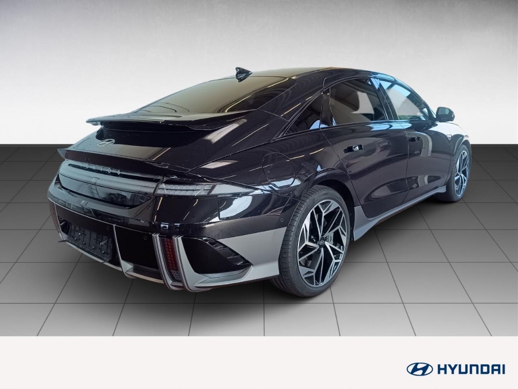 Fahrzeugabbildung Hyundai IONIQ 6 77,4kWh 4WD UNIQ 20LM HUD Navi Digitales Cockpit Memory Sitze Soundsystem