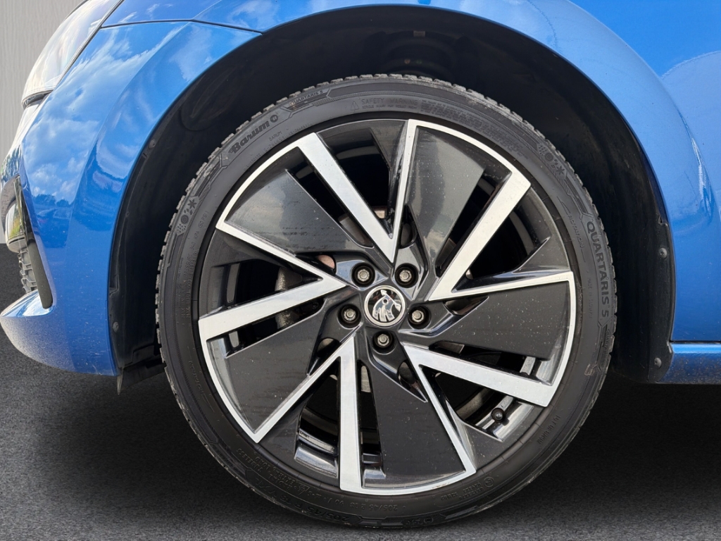 Fahrzeugabbildung SKODA Scala 1.5 TSI Style LED PDC PANO KESSY LM