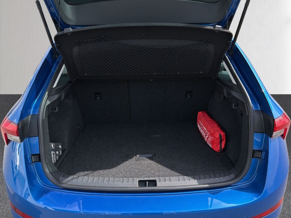 Fahrzeugabbildung SKODA Scala 1.5 TSI Style LED PDC PANO KESSY LM