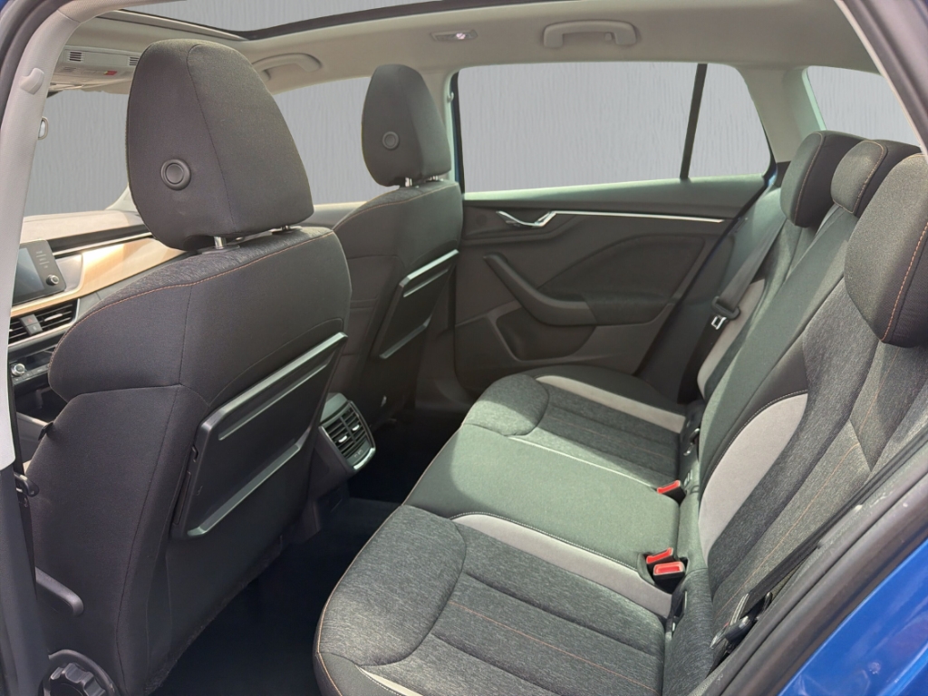 Fahrzeugabbildung SKODA Scala 1.5 TSI Style LED PDC PANO KESSY LM