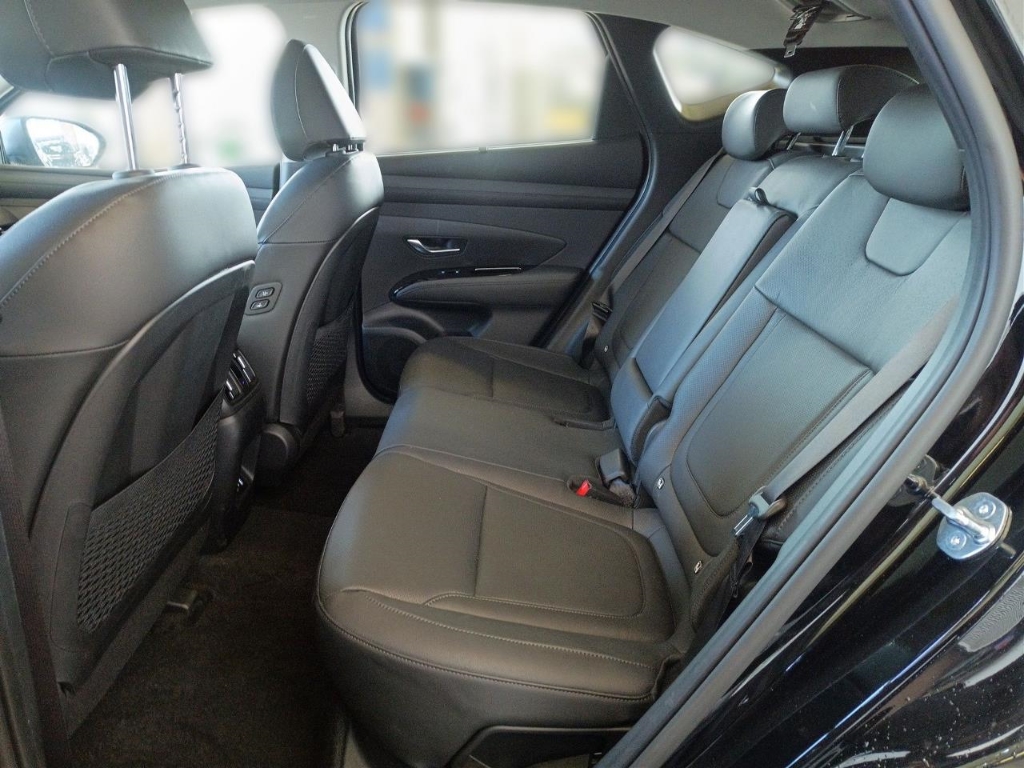 Fahrzeugabbildung Hyundai TUCSON FL PHEV 1.6 AT 4WD MY25 Prime Assist-P Dig-Key MATRIX-LED Leder Digitales Cockpit