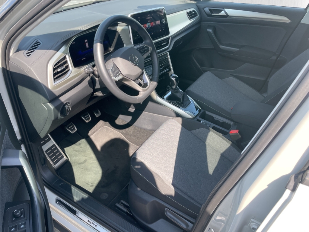 Fahrzeugabbildung Volkswagen T-Roc Life 1.0 l TSI ACC SHZ PDCv+h LED BT Klima