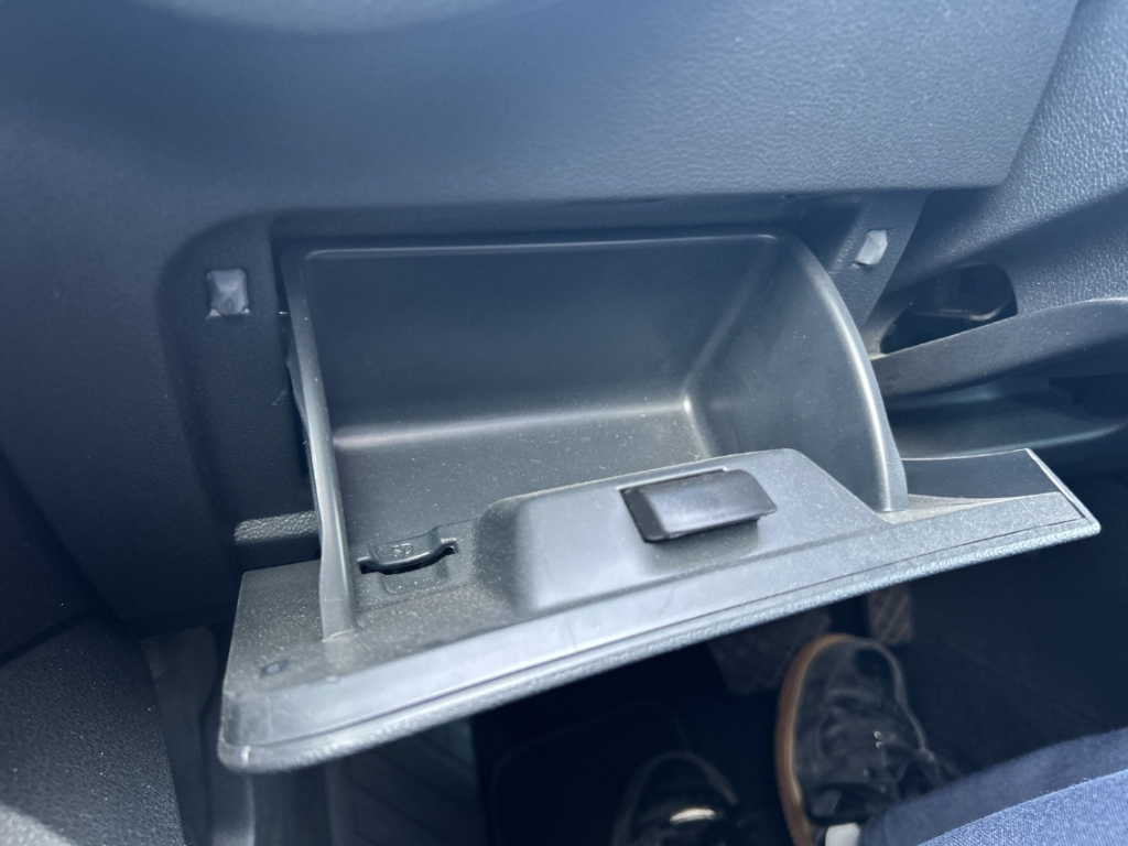 Fahrzeugabbildung Volkswagen Golf Variant 1,5 TSI DSG Highline ACC PDCv+h SHZ Temp LED Navi