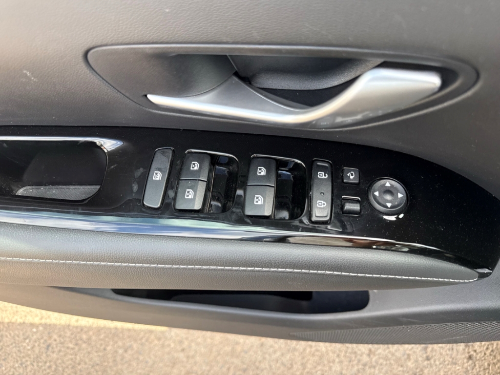 Fahrzeugabbildung Hyundai TUCSON 1.6 T-GDi MT 2WD ADVANTAGE Navi Digitales Cockpit Soundsystem