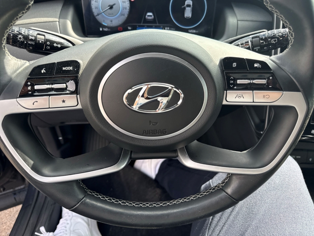 Fahrzeugabbildung Hyundai TUCSON 1.6 T-GDi MT 2WD ADVANTAGE Navi Digitales Cockpit Soundsystem