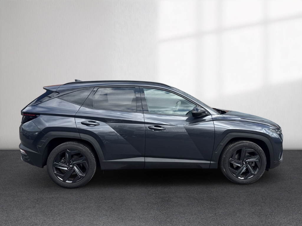 Fahrzeugabbildung Hyundai TUCSON 1.6 T-GDi MT 2WD ADVANTAGE Navi Digitales Cockpit Soundsystem