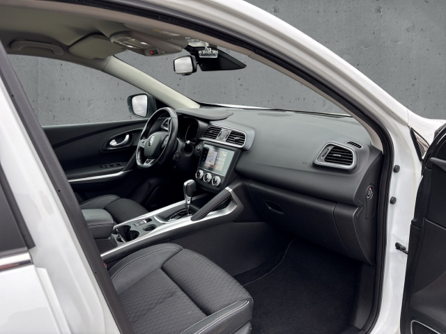 Fahrzeugabbildung Renault Kadjar Bose Edition 1.3 TCE Autom. LED AHK Navi RFK Alu