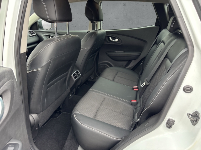 Fahrzeugabbildung Renault Kadjar Bose Edition 1.3 TCE Autom. LED AHK Navi RFK Alu