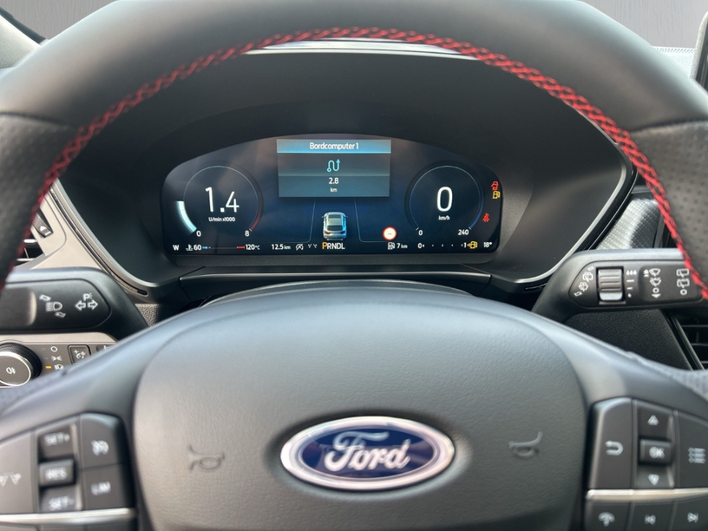 Fahrzeugabbildung Ford Kuga 1.5 EB ST-Line AHK NAVI SHZ KAM LED VirtCo