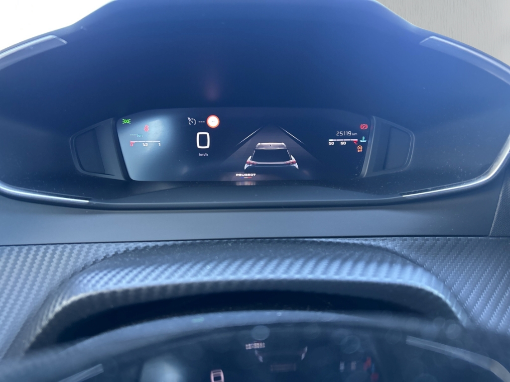 Fahrzeugabbildung Peugeot 2008 Allure LED PDC Kamera Alu 17