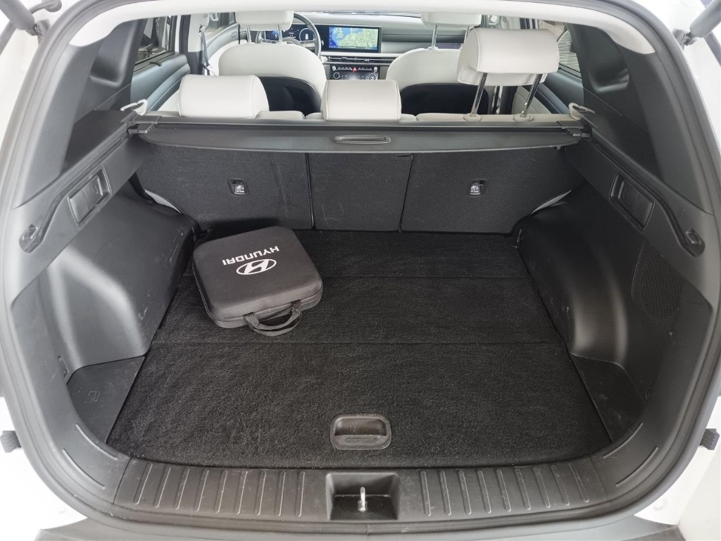 Fahrzeugabbildung Hyundai TUCSON FL PHEV 1.6 AT 4WD MY25 Prime ECS Assist-P MATRIX-LED Leder Digitales Cockpit
