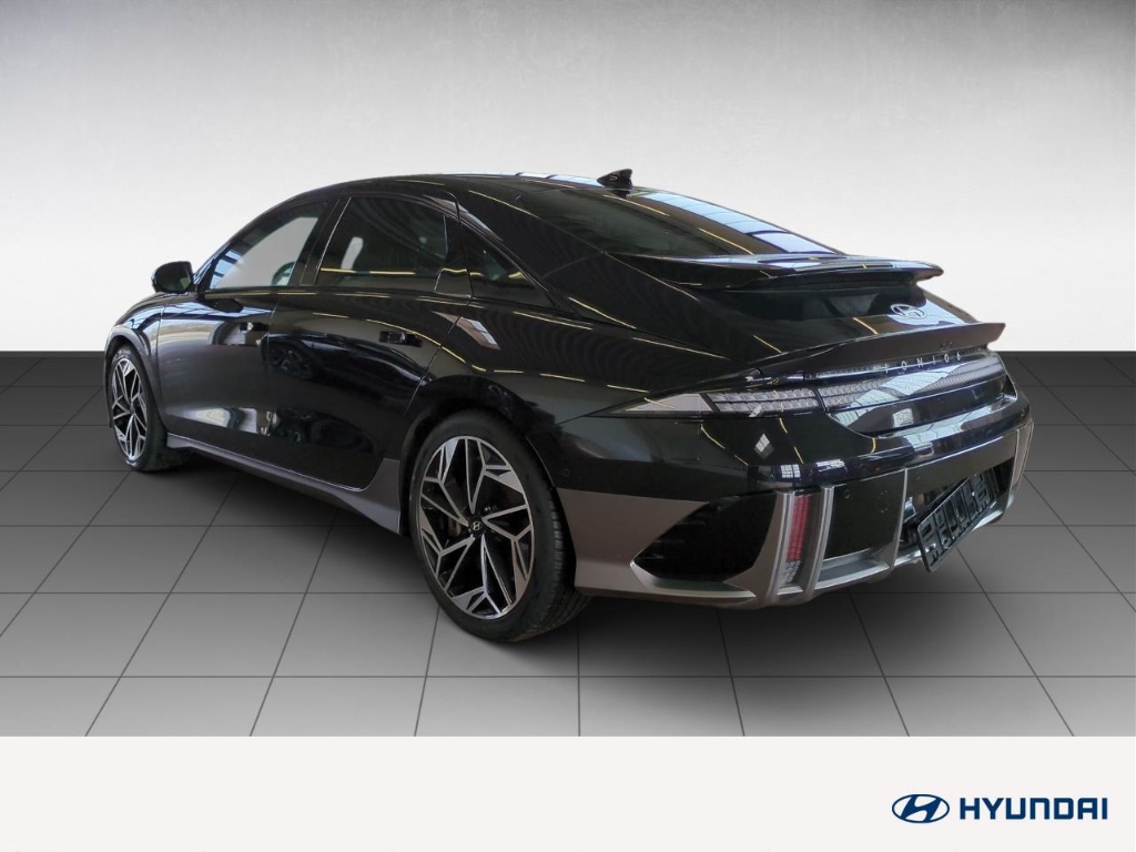 Fahrzeugabbildung Hyundai IONIQ 6 77,4kWh 4WD TECHNIQ Sitz-P Park 20LM Schiebedach HUD Navi Leder Digitales Cockpit