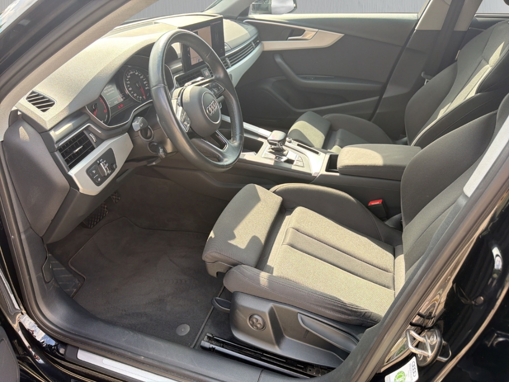 Fahrzeugabbildung Audi A4 Avant 35 TFSI Stronic Advanced Navi Tempo SHZ