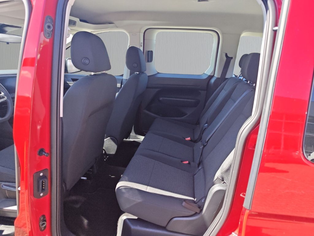 Fahrzeugabbildung Volkswagen Caddy Basis TDI 7-Sitzer NAVI PDC GRA Klima DAB