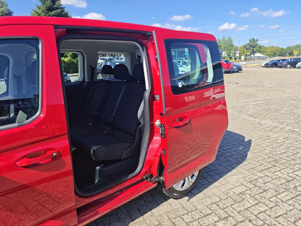 Fahrzeugabbildung Volkswagen Caddy Basis TDI 7-Sitzer NAVI PDC GRA Klima DAB
