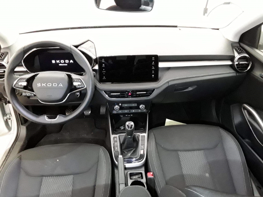 Fahrzeugabbildung SKODA Fabia 1.0 TSI Selection ACC LED SHZ LHZ Navi PDCv+h