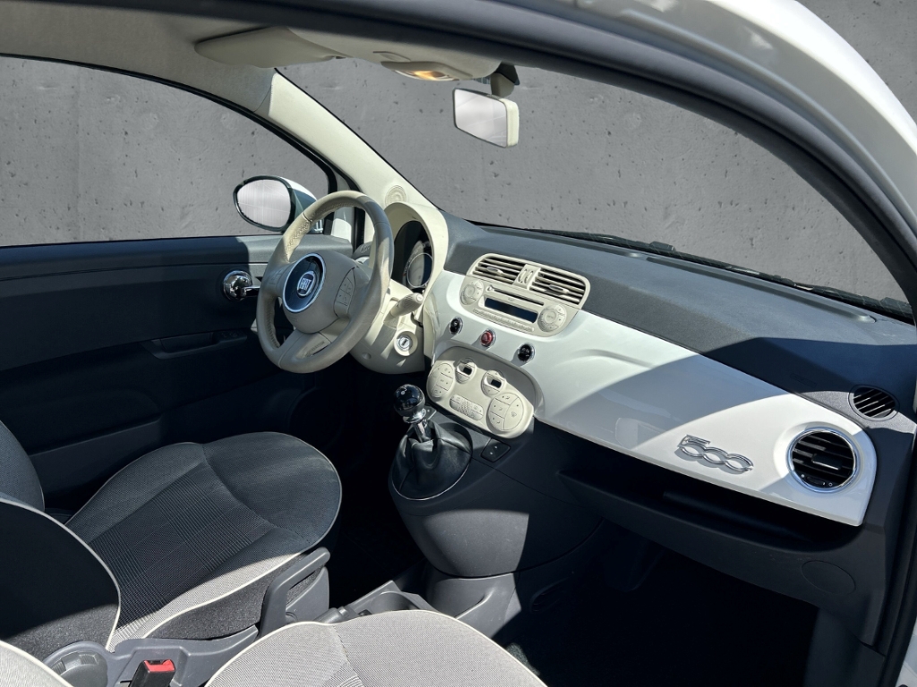 Fahrzeugabbildung Fiat 500 1.2 Lounge Klimaauto PDC LM Allwetter