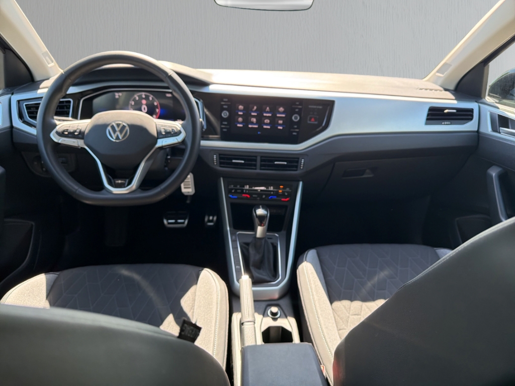 Fahrzeugabbildung Volkswagen Taigo 1.0 TSI DSG Goal AHK LED SHZ Klima PDC DigiCock LightAss