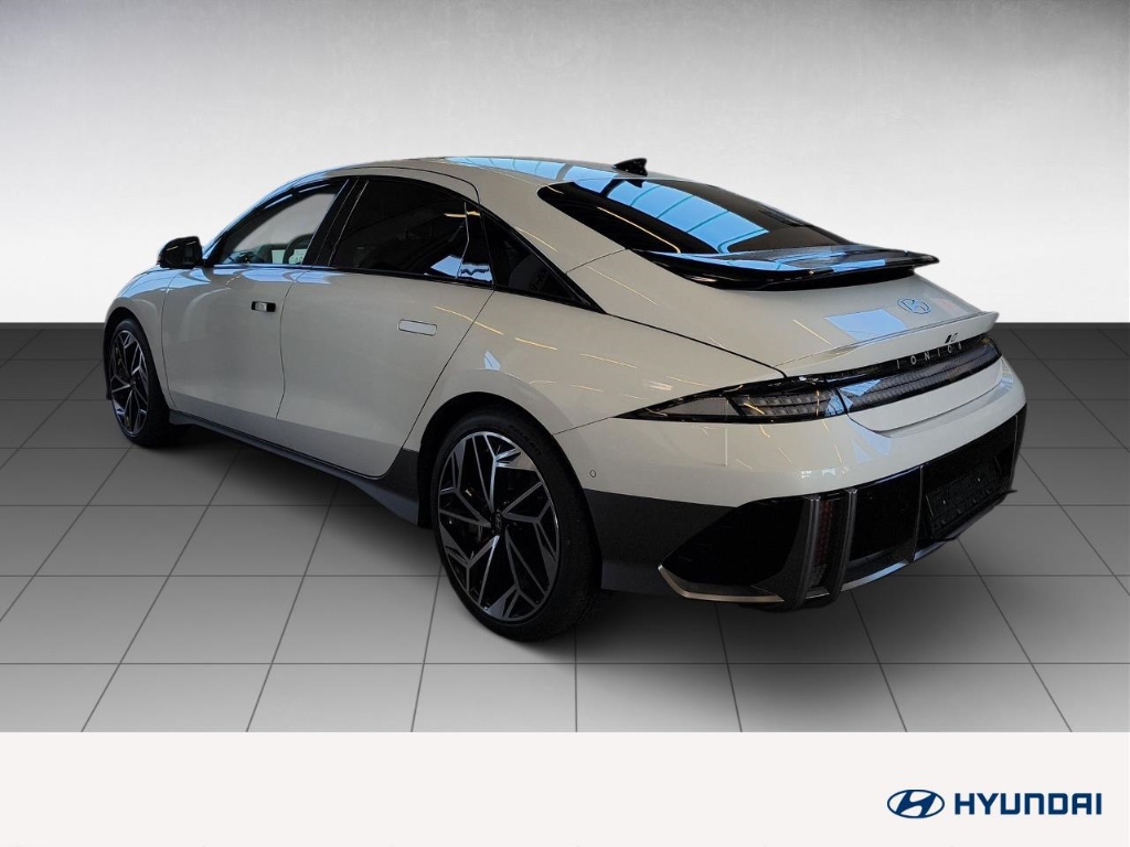 Fahrzeugabbildung Hyundai IONIQ 6 77,4kWh 4WD UNIQ 20LM Schiebedach HUD Navi Digitales Cockpit Memory Sitze Soundsystem