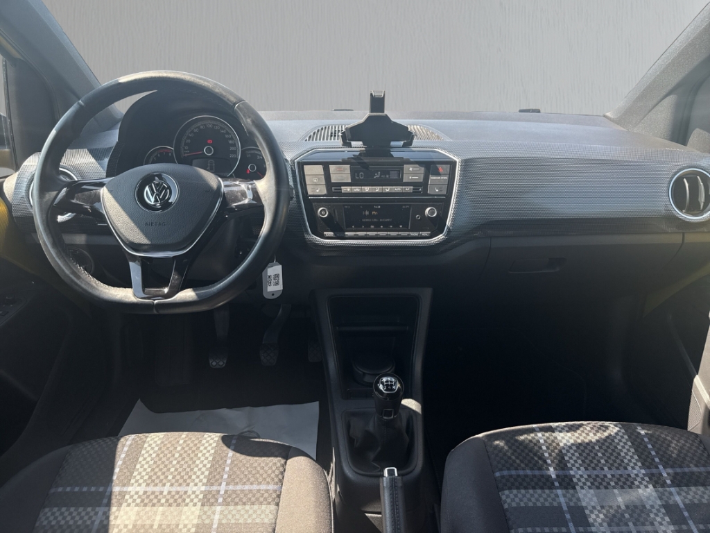Fahrzeugabbildung Volkswagen up! 1.0 club Bluetooth winter pack roof pack
