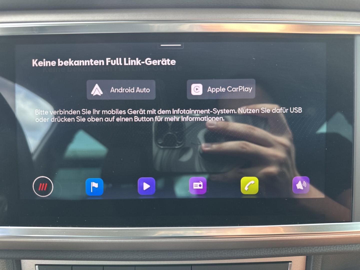 Fahrzeugabbildung SEAT Ateca 1.5 TSI DSG Experience ACC Navi SHZ R-Kam