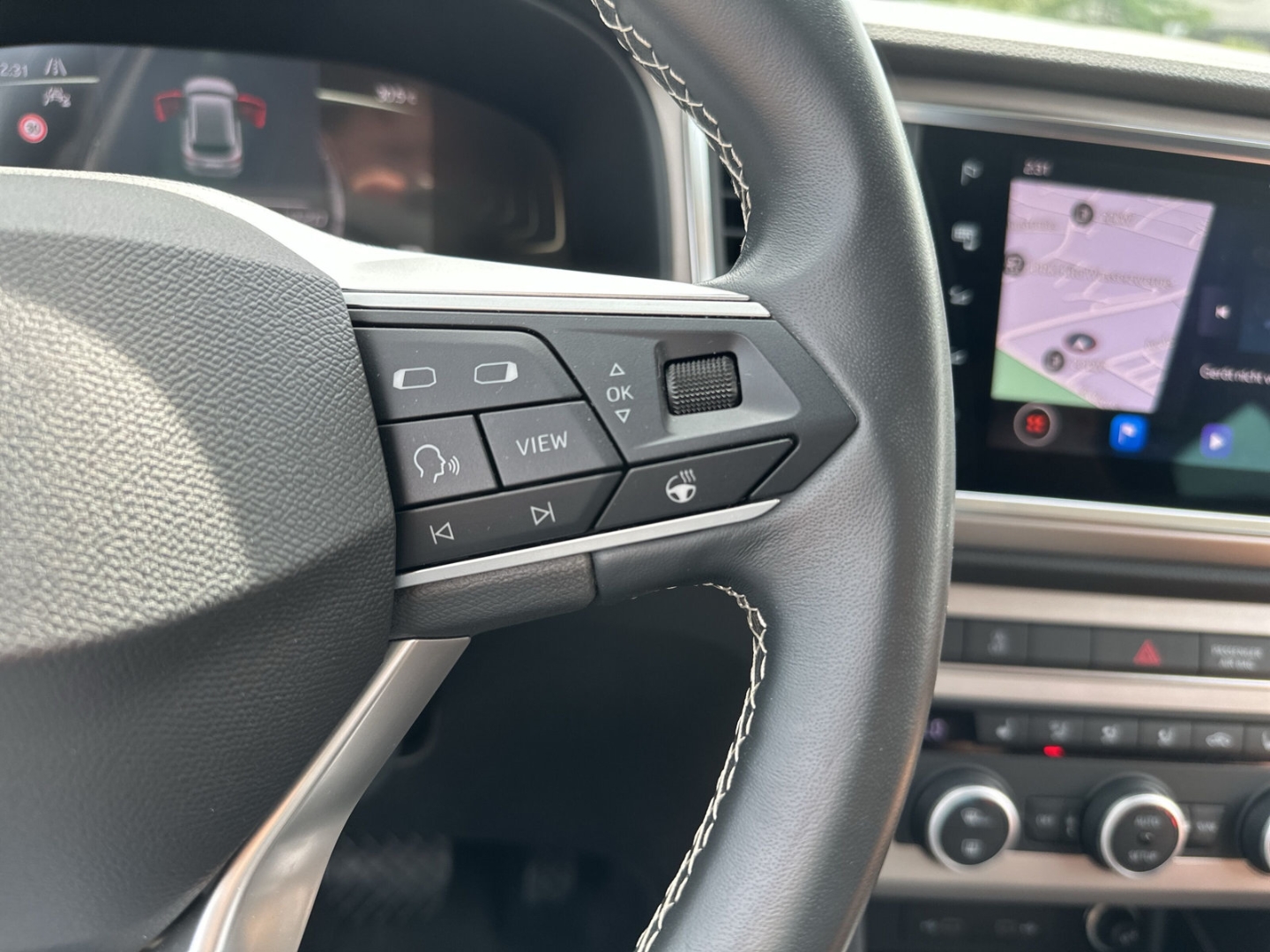 Fahrzeugabbildung SEAT Ateca 1.5 TSI DSG Experience ACC Navi SHZ R-Kam