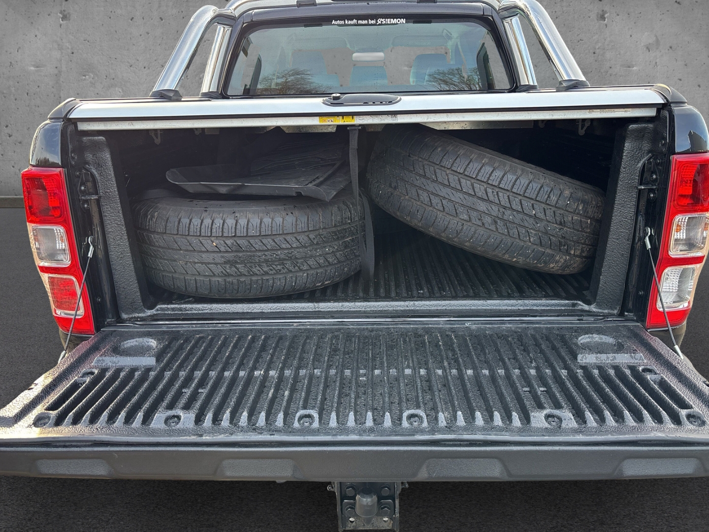 Fahrzeugabbildung Ford Ranger Limited 2.0 BiTurbo DoKa ACC RFK SHZ AHK Rollo