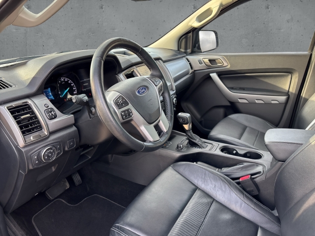 Fahrzeugabbildung Ford Ranger Limited 2.0 BiTurbo DoKa ACC RFK SHZ AHK Rollo