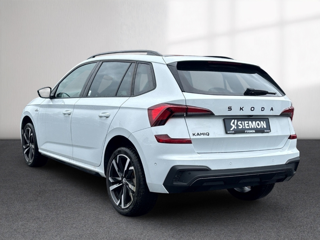 Fahrzeugabbildung SKODA Kamiq 1.5TSI DSG MonteCarlo AHK PANO SHZ LED ParkPilot