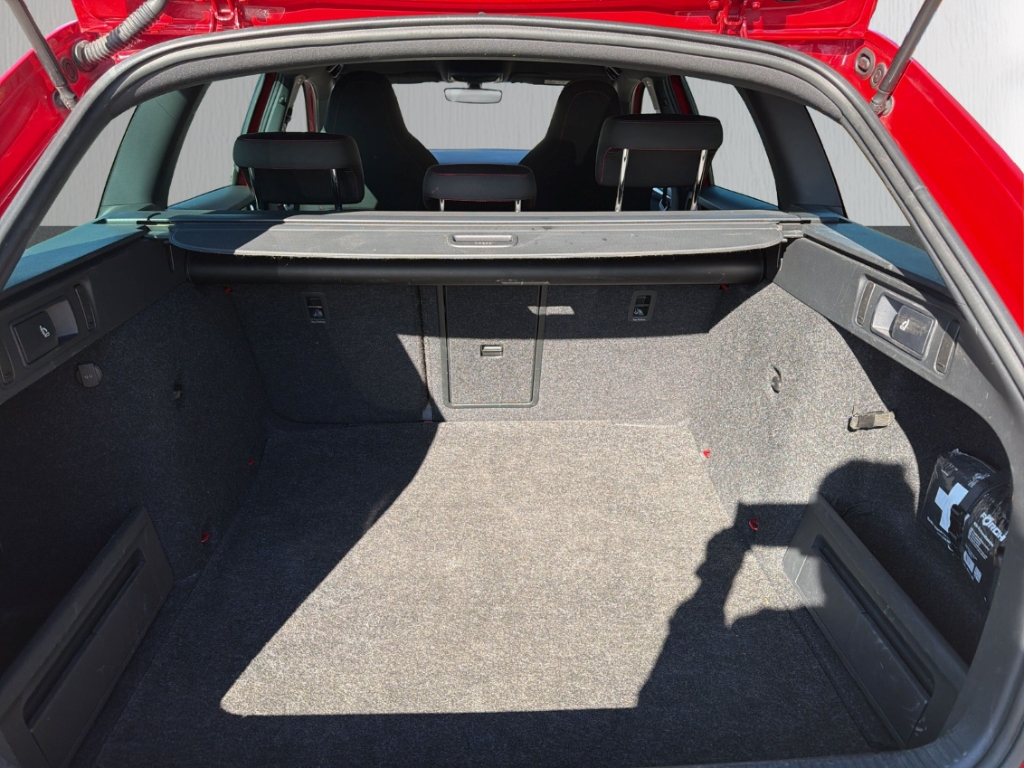 Fahrzeugabbildung SKODA Octavia Combi 1.5 TSI Style PDC SHZ Navi Klima
