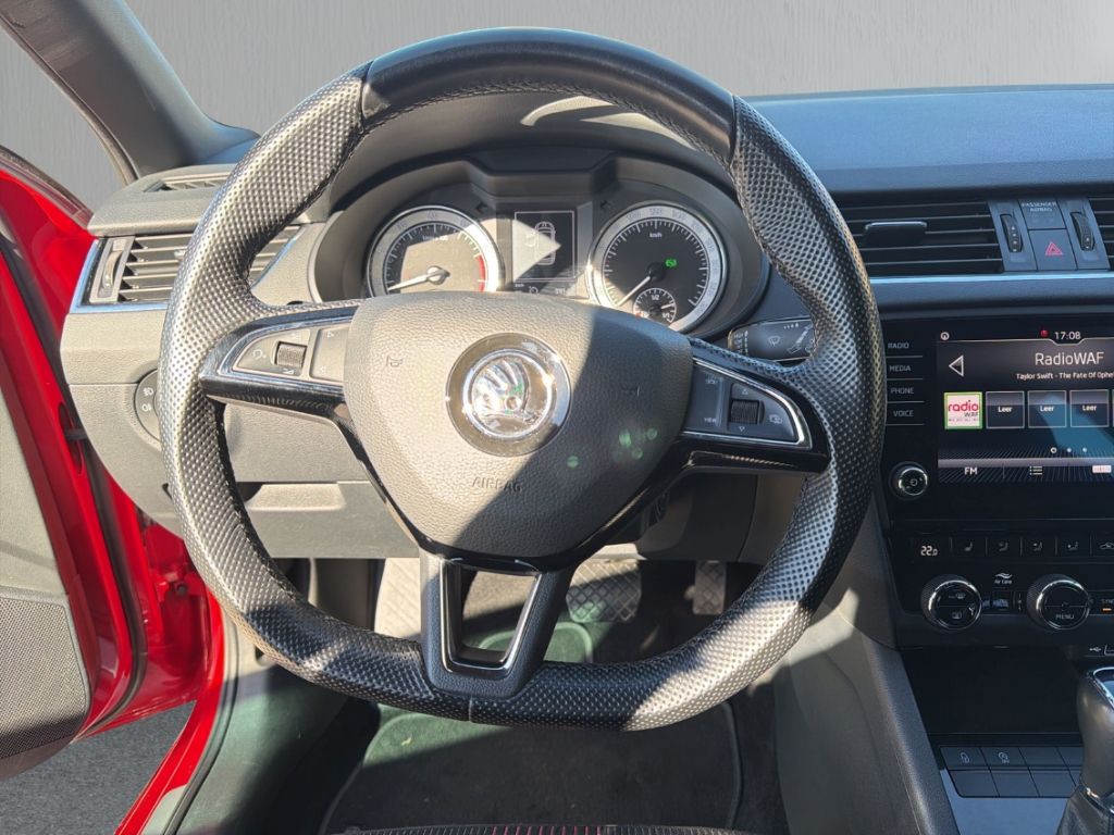 Fahrzeugabbildung SKODA Octavia Combi 1.5 TSI Style PDC SHZ Navi Klima