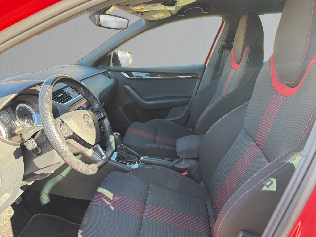 Fahrzeugabbildung SKODA Octavia Combi 1.5 TSI Style PDC SHZ Navi Klima