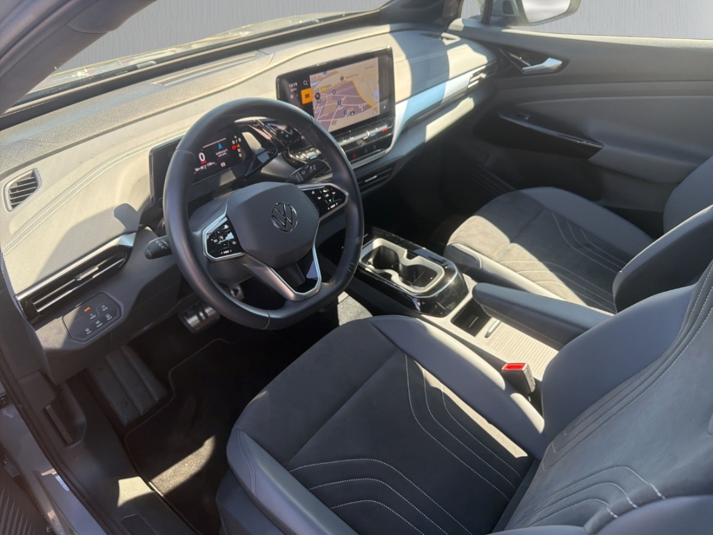 Fahrzeugabbildung Volkswagen ID.5 Pro 128 kW 77 kWh AHK hzbWSS EasyOpen 360°