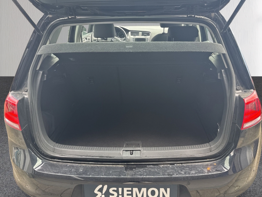 Fahrzeugabbildung Volkswagen Golf BMT VII 1.2 TSI Klimaautom PDCv+h SHZ Servo