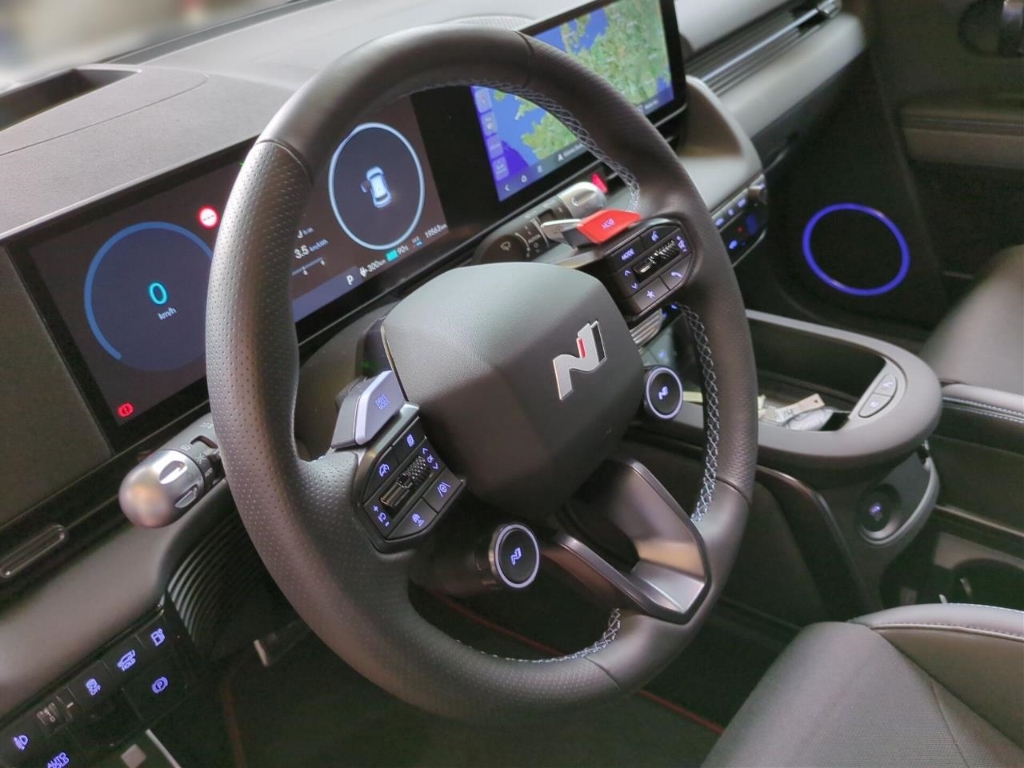 Fahrzeugabbildung Hyundai IONIQ 5 4WD 84kWh N-Performance HUD Navi Digitales Cockpit Sportpaket Soundsystem