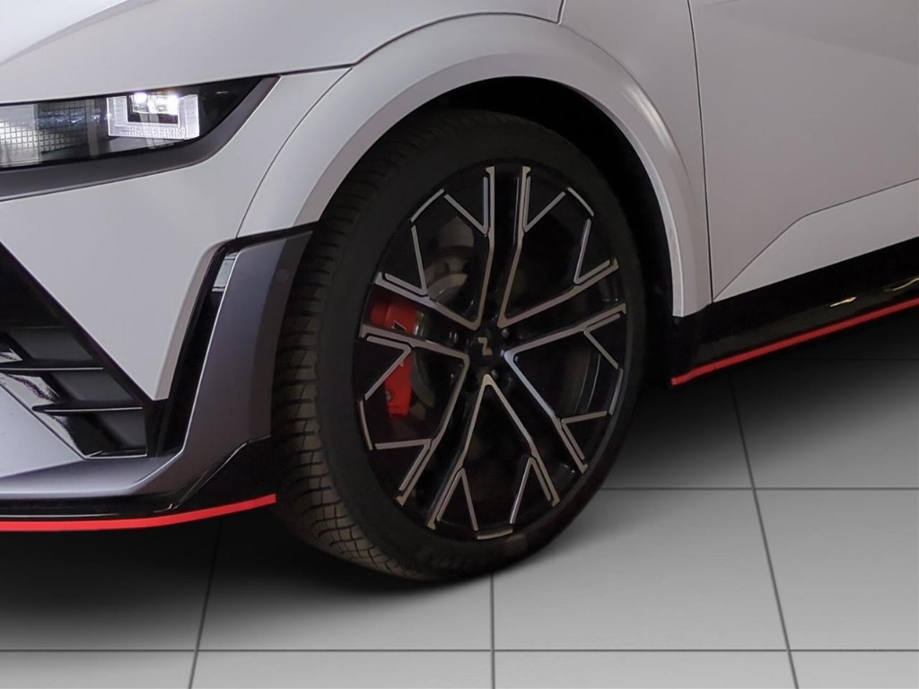 Fahrzeugabbildung Hyundai IONIQ 5 4WD 84kWh N-Performance HUD Navi Digitales Cockpit Sportpaket Soundsystem