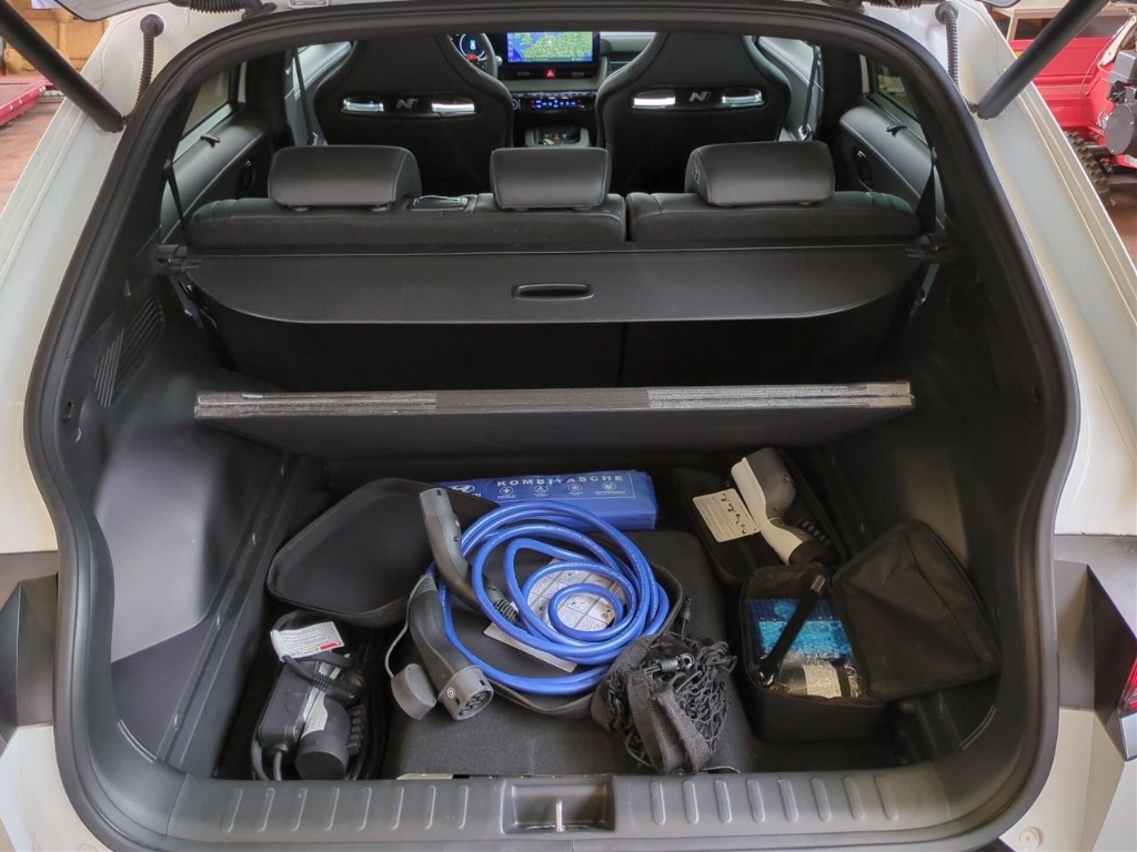 Fahrzeugabbildung Hyundai IONIQ 5 4WD 84kWh N-Performance HUD Navi Digitales Cockpit Sportpaket Soundsystem