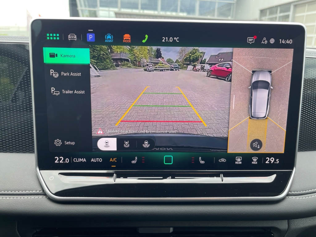 Fahrzeugabbildung Volkswagen Tiguan 1.5 eTSI DSG Goal IQ.Light AHK SHZ Navi PDC